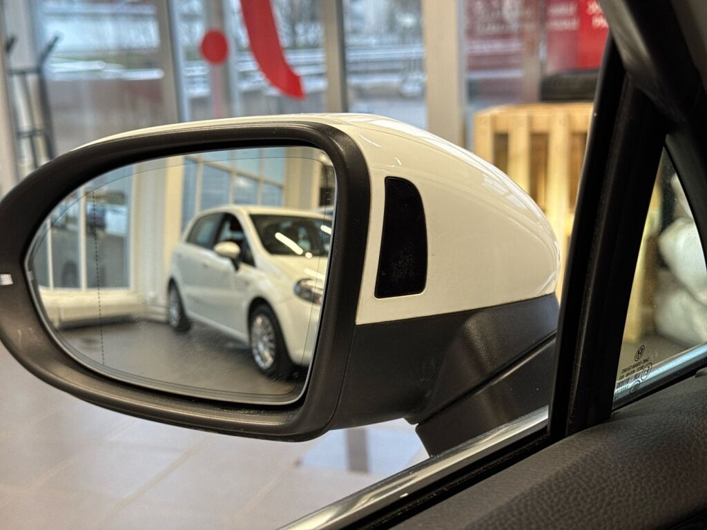 Volkswagen Passat 2018 Valkoinen