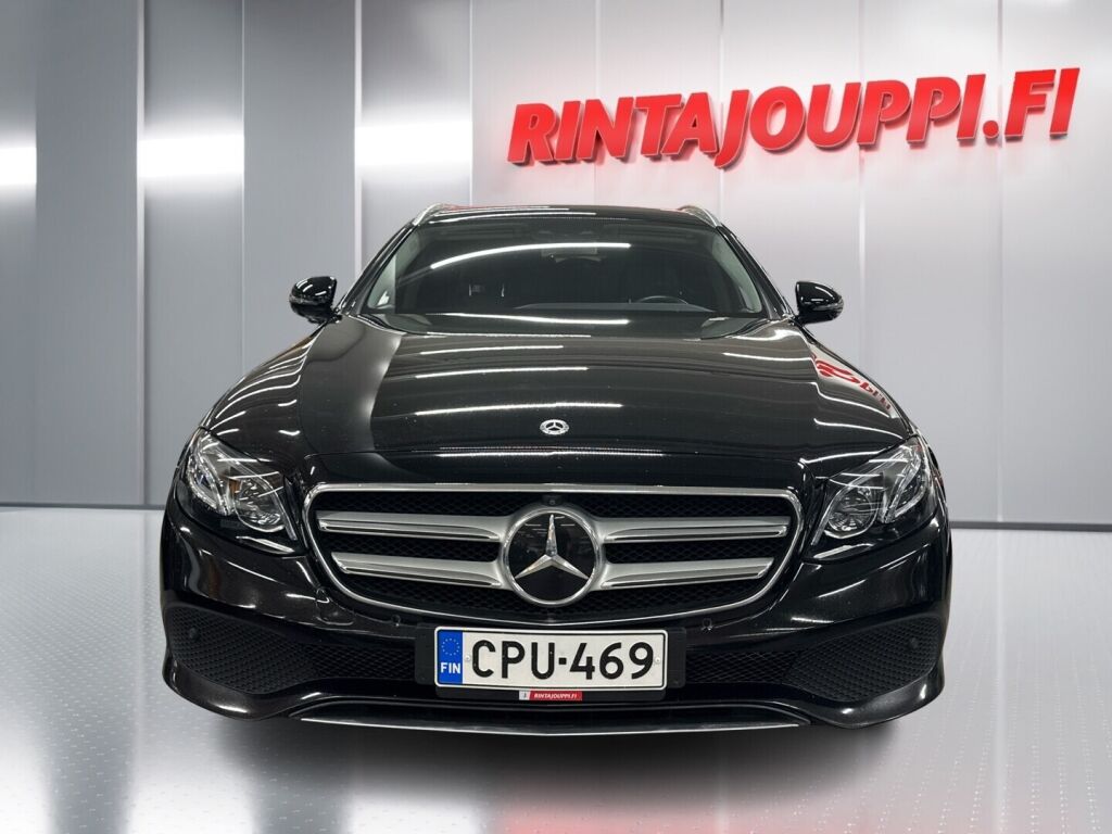 Mercedes-Benz E 2018 Musta