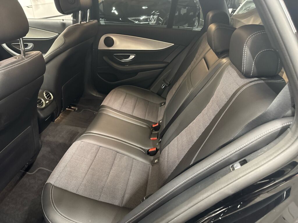 Mercedes-Benz E 2018 Musta