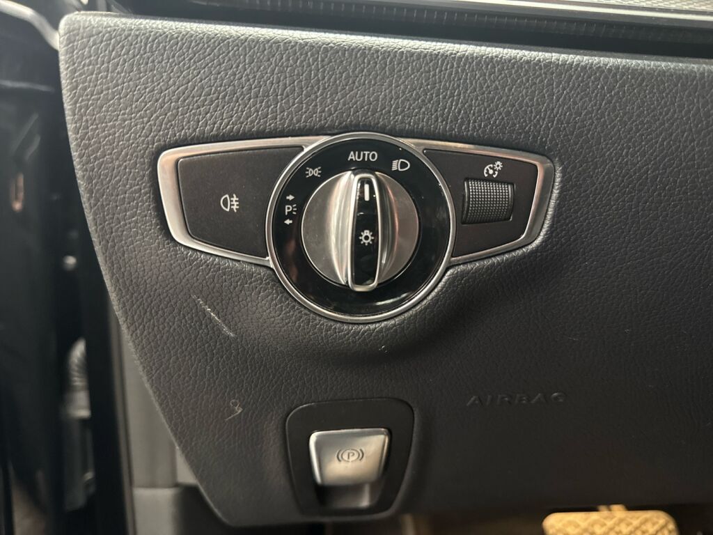 Mercedes-Benz E 2018 Musta