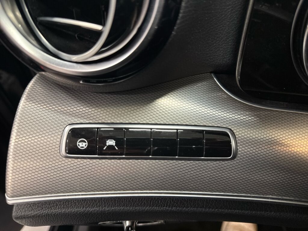 Mercedes-Benz E 2018 Musta