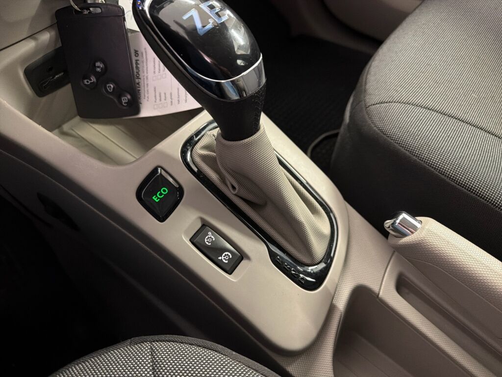 Renault Zoe 2016 Sininen