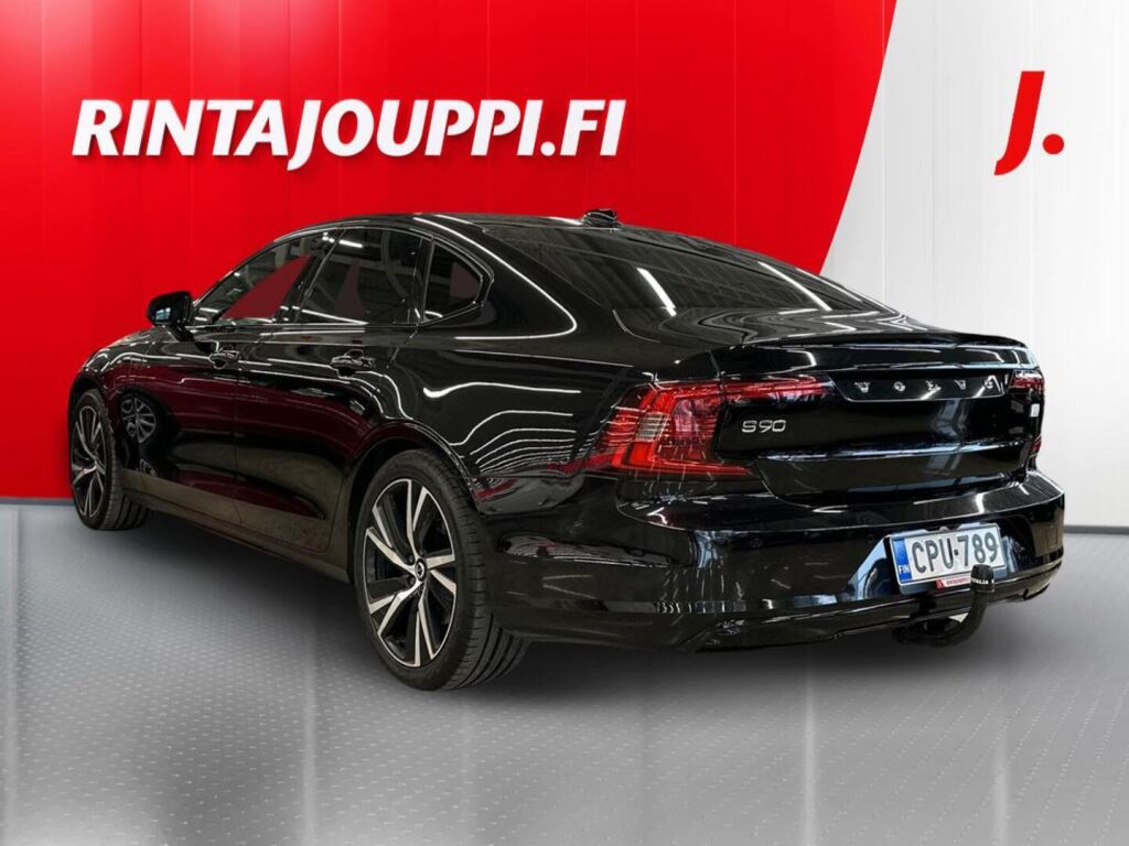 Volvo S90 2021 Musta