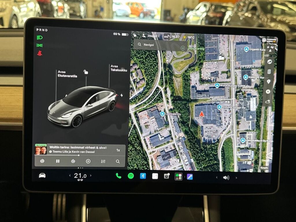 Tesla Model 3 2020 Harmaa