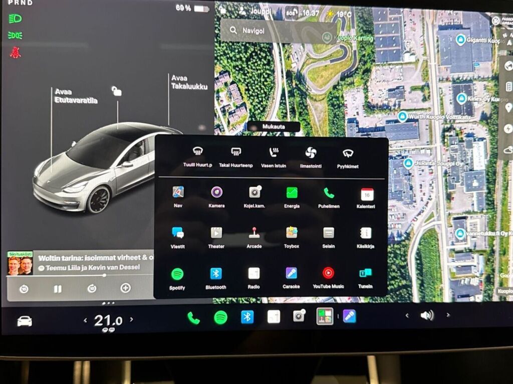 Tesla Model 3 2020 Harmaa