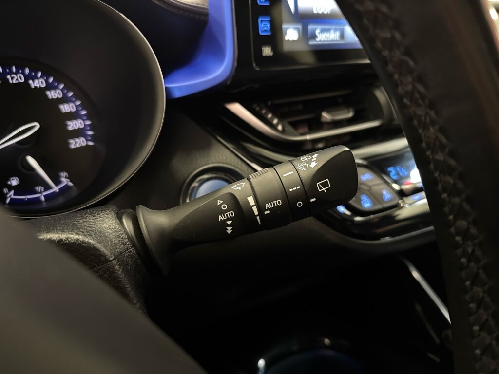 Toyota C-HR 2016 Harmaa