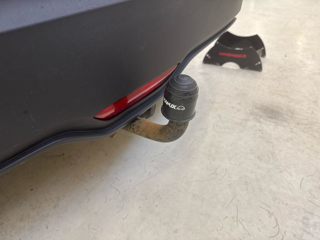 Toyota C-HR 2016 Harmaa