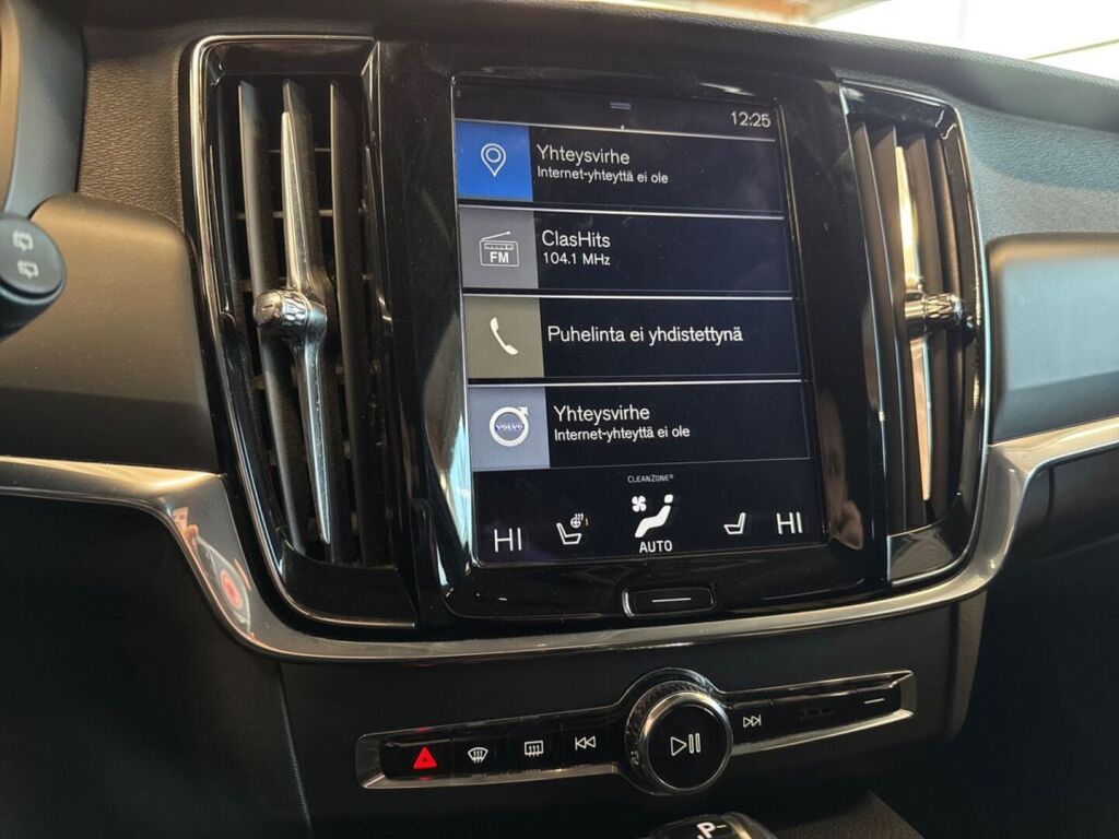 Volvo V90 2017 Musta