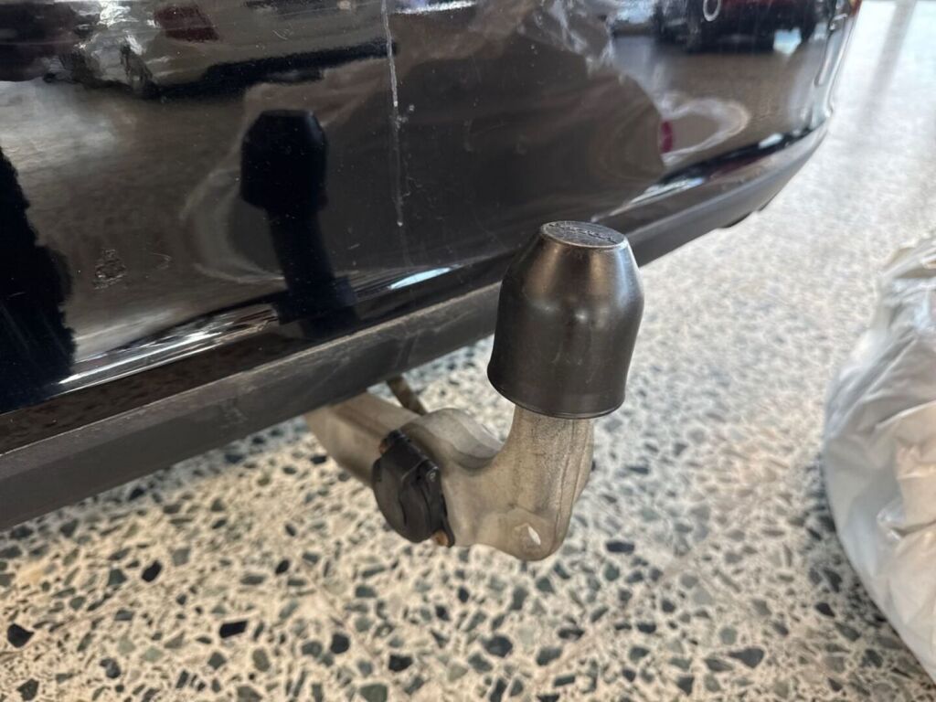 Volvo V90 2017 Musta