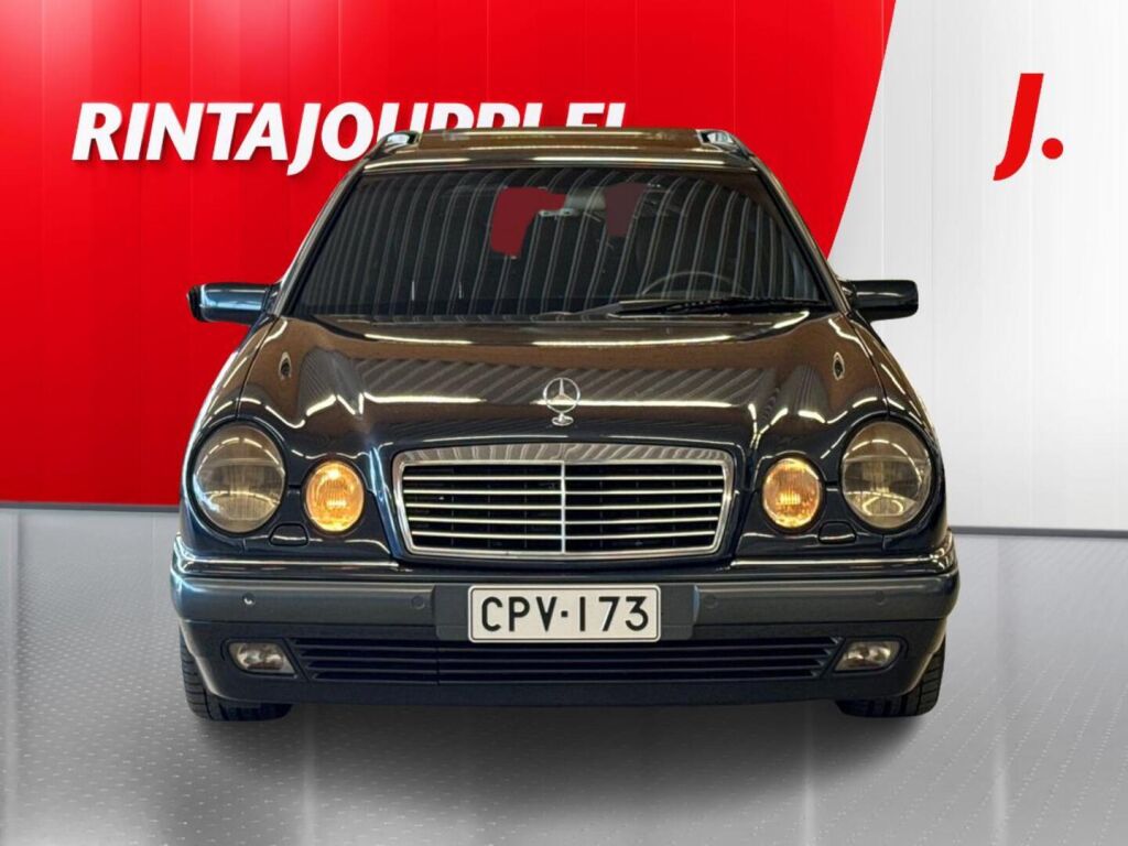 Mercedes-Benz E 1997 Sininen