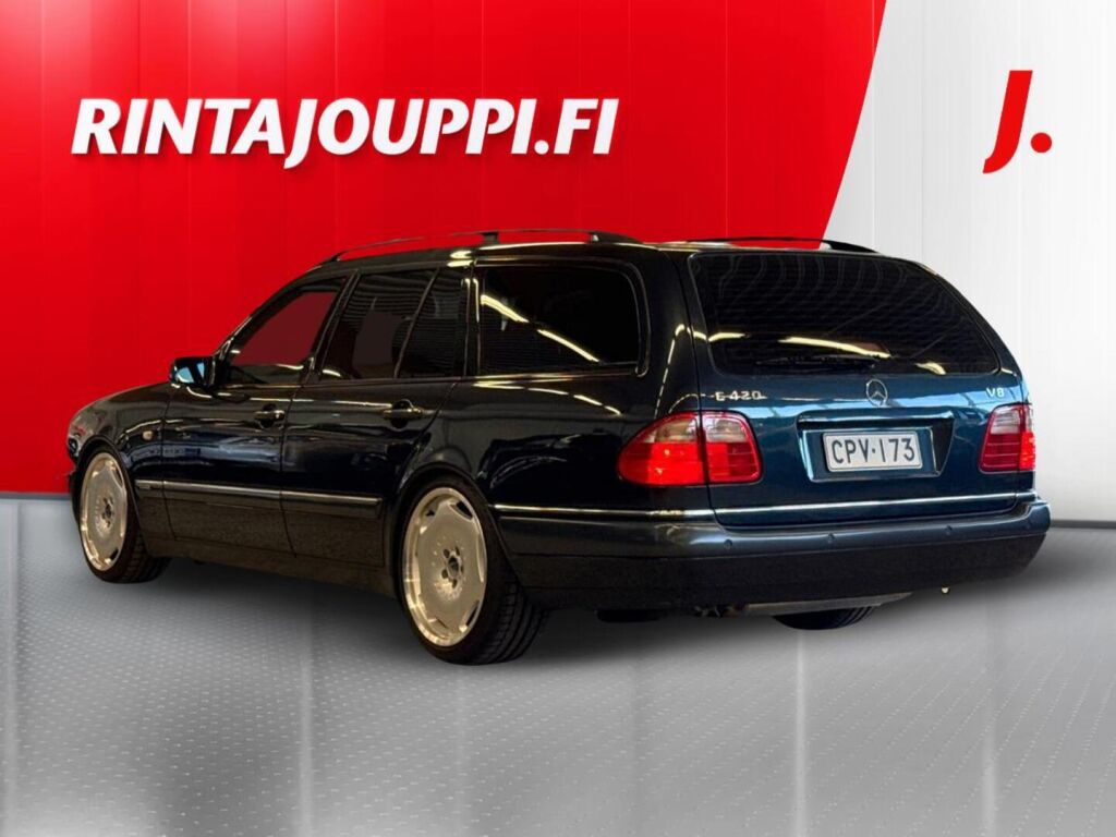 Mercedes-Benz E 1997 Sininen