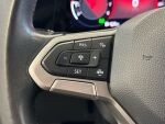 Volkswagen Golf 2022 Musta
