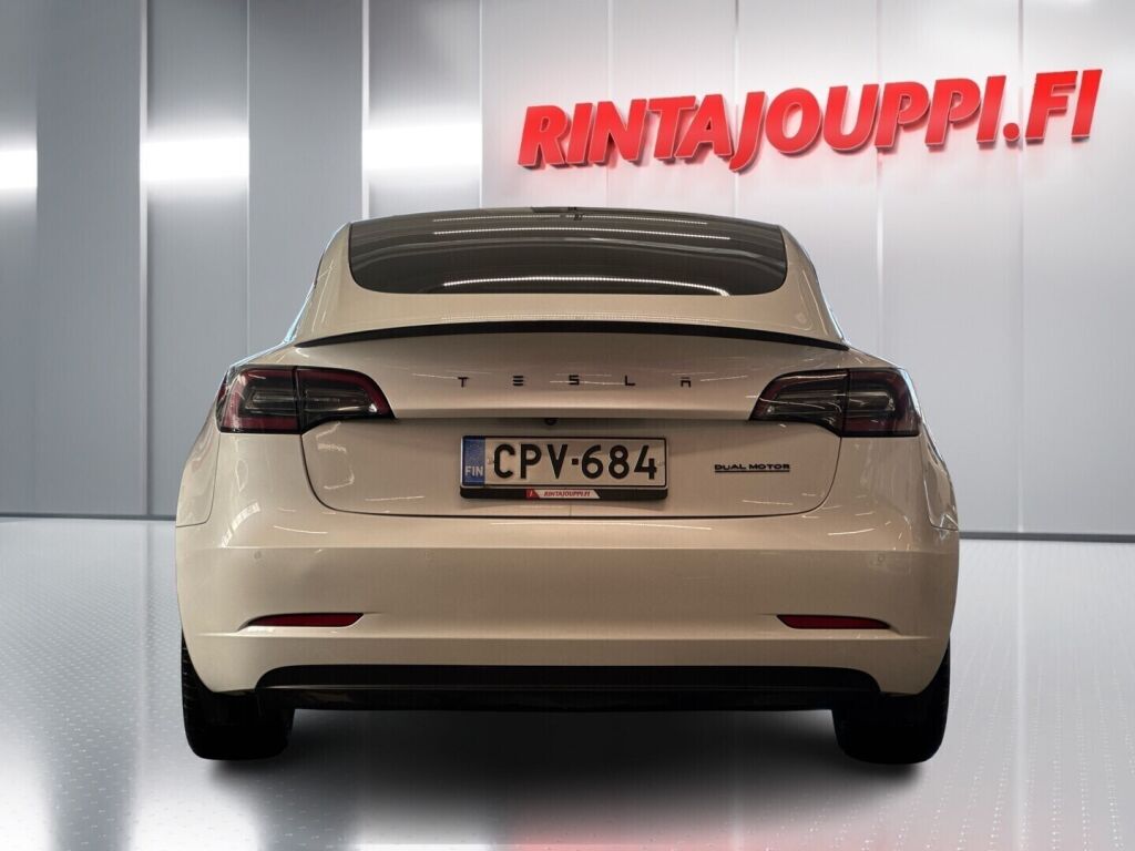 Tesla Model 3 2021 Valkoinen