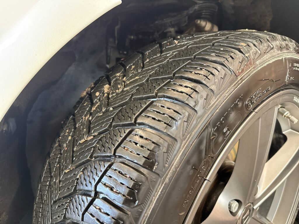 Tesla Model 3 2021 Valkoinen