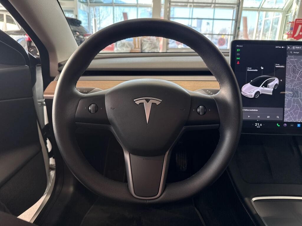 Tesla Model 3 2021 Valkoinen