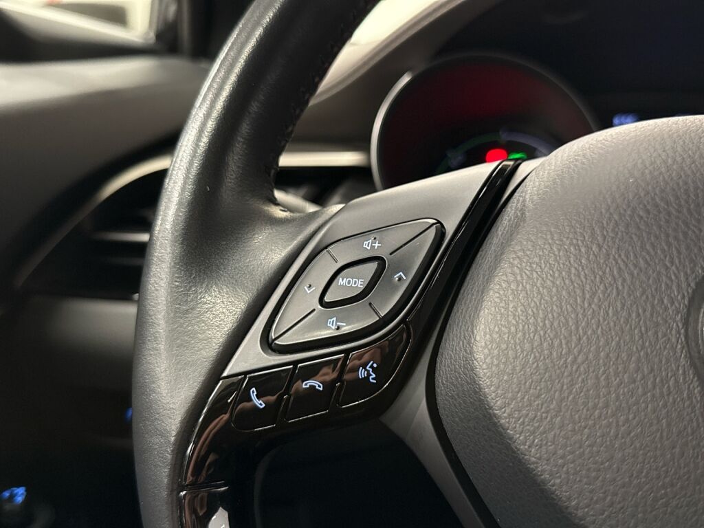 Toyota C-HR 2022 Musta