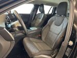 Volvo V60 2022 Musta