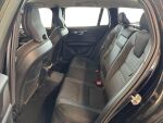 Volvo V60 2022 Musta