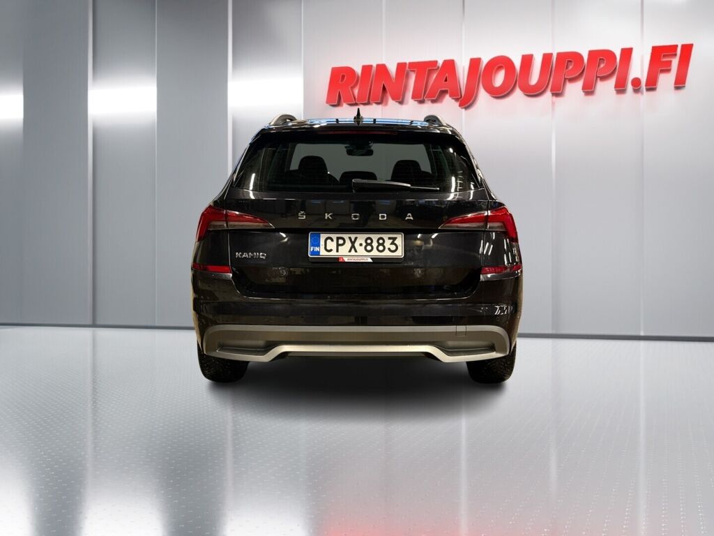 Skoda Kamiq 2022 Musta