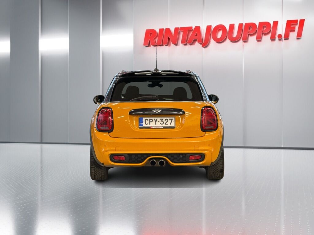 Mini Cooper 2015 Oranssi