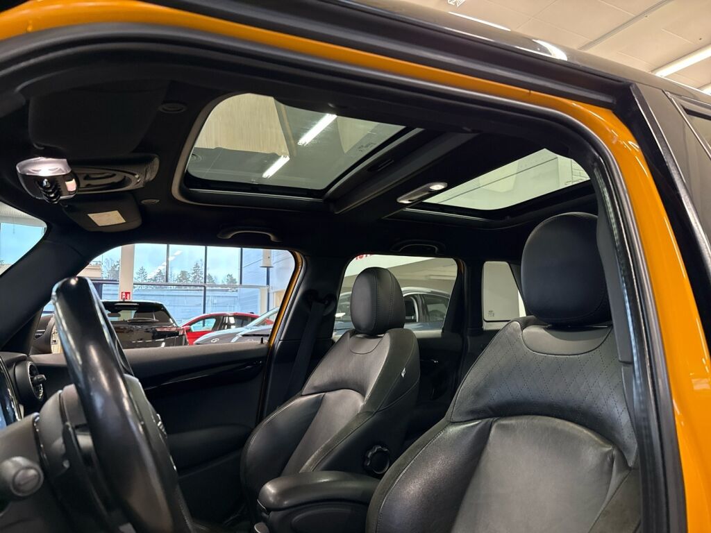 Mini Cooper 2015 Oranssi