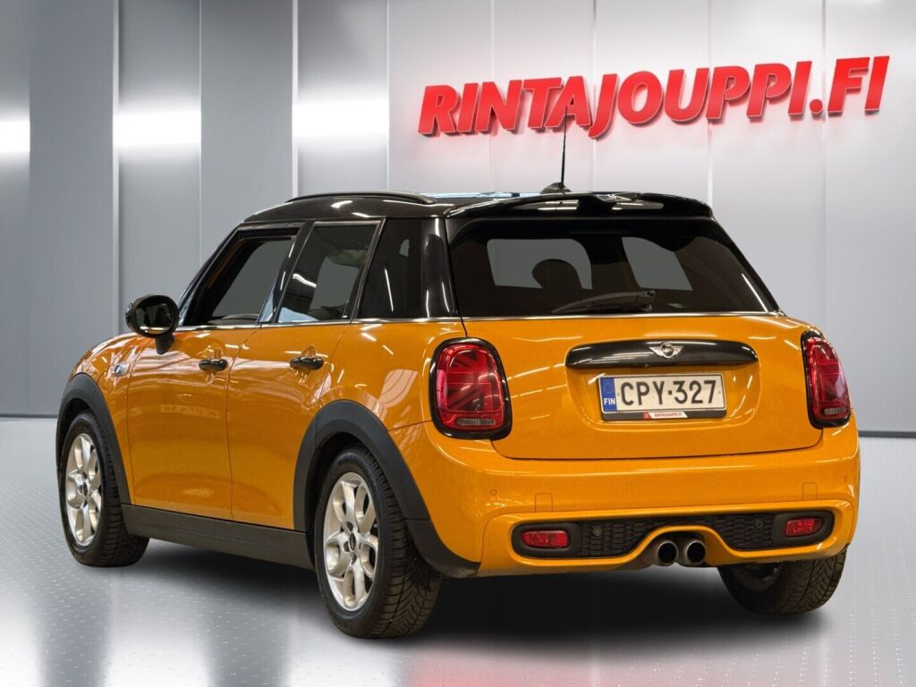 Mini Cooper 2015 Oranssi