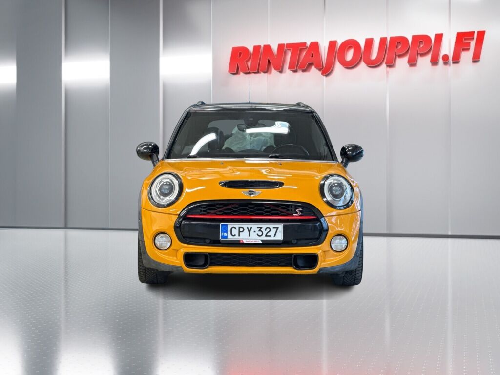 Mini Cooper 2015 Oranssi