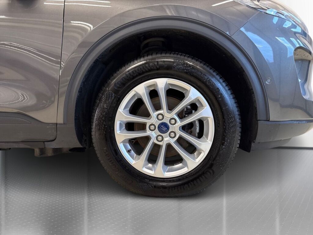 Ford Kuga 2022 Harmaa