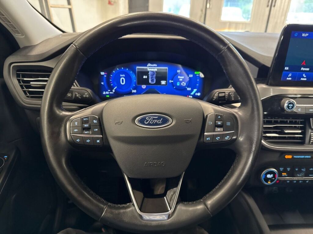 Ford Kuga 2022 Harmaa