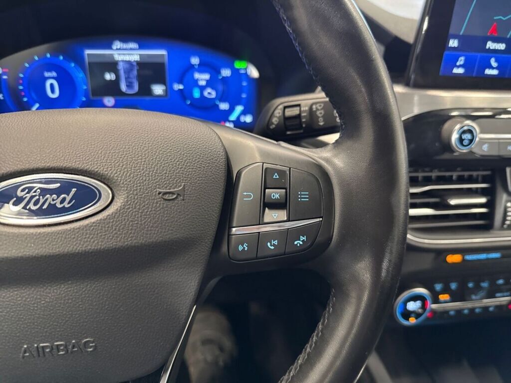 Ford Kuga 2022 Harmaa