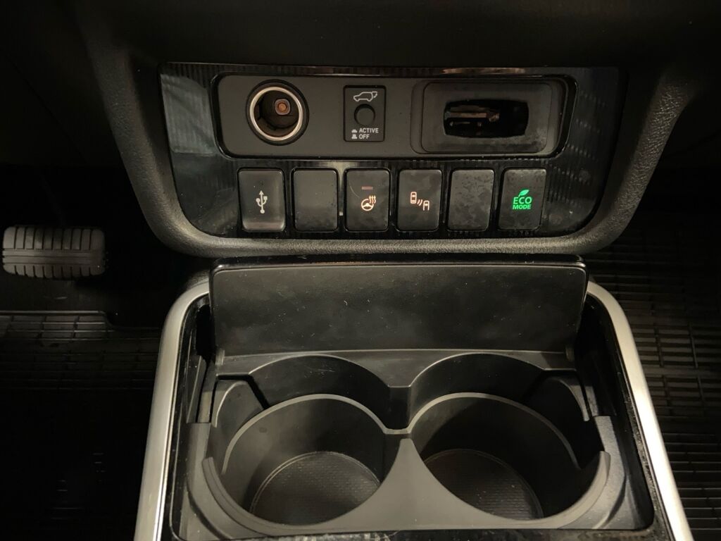 Mitsubishi Outlander PHEV 2019 Valkoinen