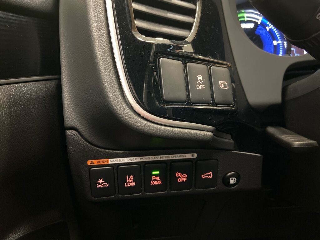 Mitsubishi Outlander PHEV 2019 Valkoinen