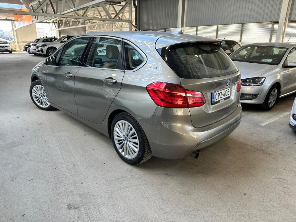BMW 225 2018 Harmaa