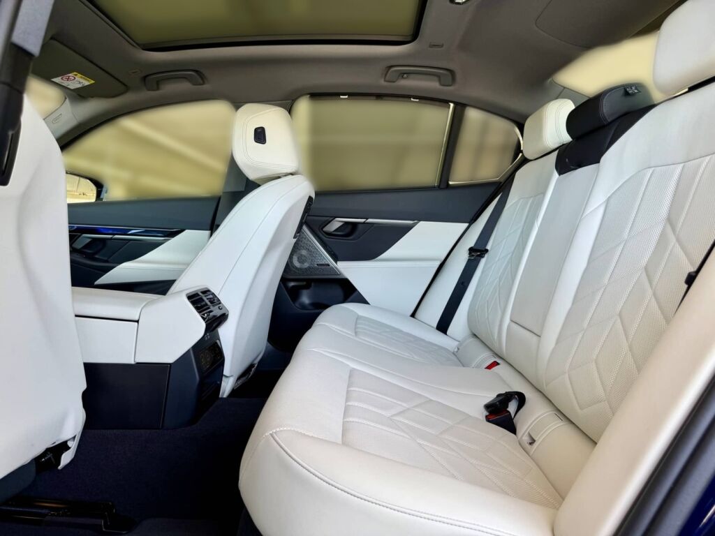 BMW i5 2024 
