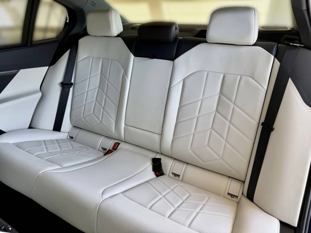 BMW i5 2024 
