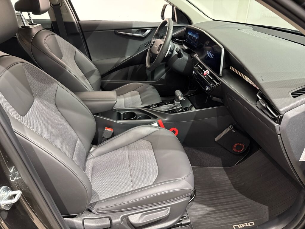 Kia Niro 2025 Harmaa