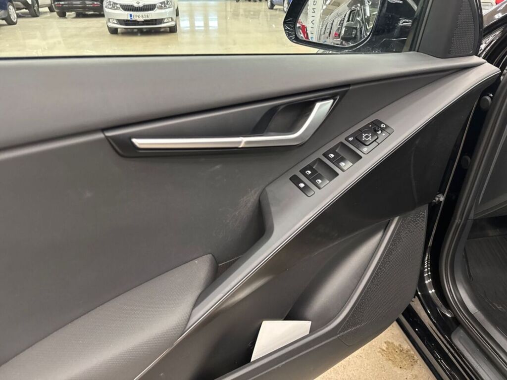 Kia Niro 2025 Musta