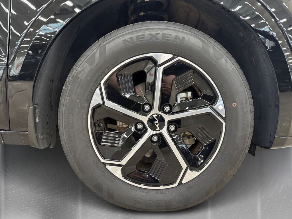 Kia Niro 2025 Musta