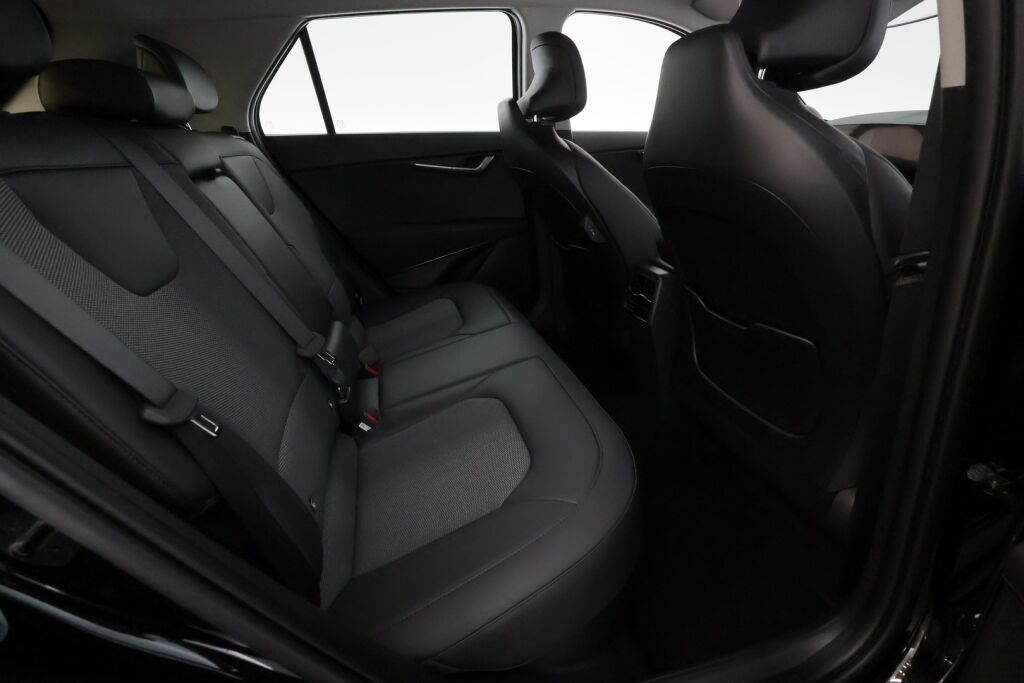 Kia Niro 2025 Musta
