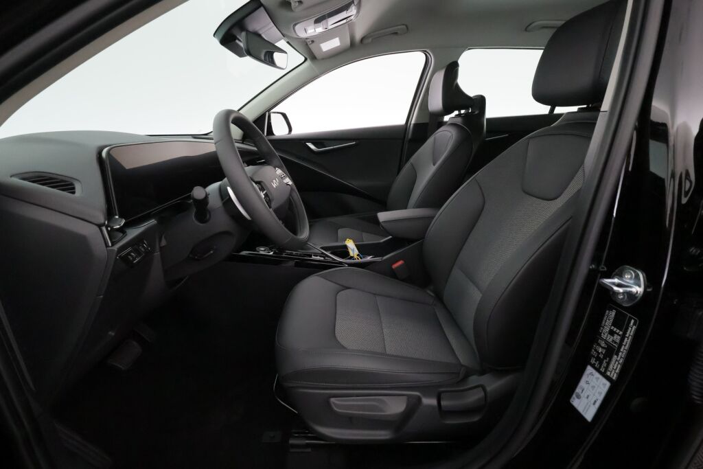 Kia Niro 2025 Musta