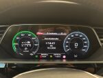 Audi e-tron 2021 Musta