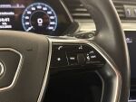 Audi e-tron 2021 Musta