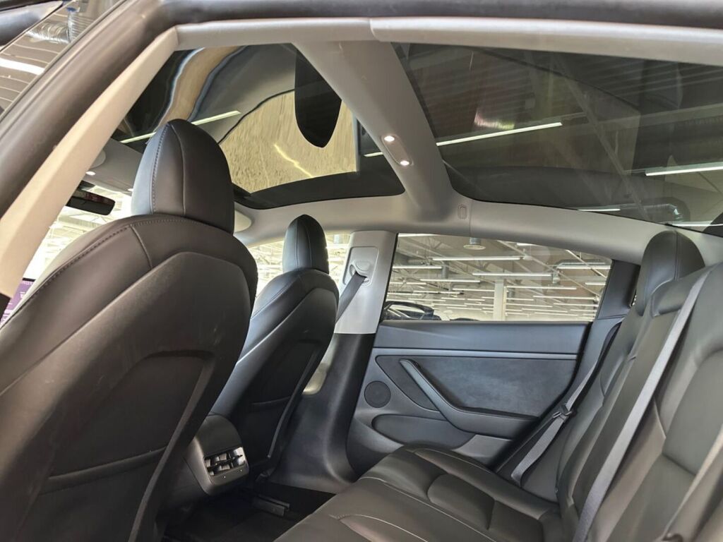 Tesla Model 3 2021 Harmaa