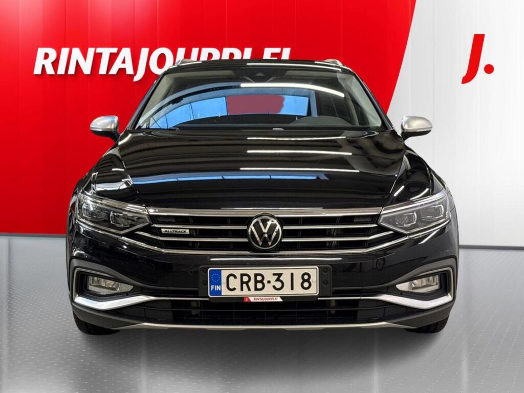 Volkswagen Passat 2022 Musta