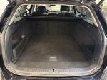 Volkswagen Passat 2022 Musta