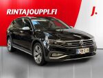 Volkswagen Passat 2022 Musta