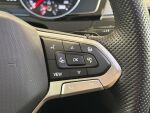Volkswagen Passat 2022 Musta
