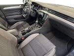 Volkswagen Passat 2022 Musta