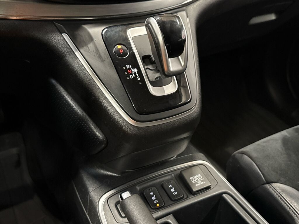 Honda CR-V 2016 Ruskea (beige)