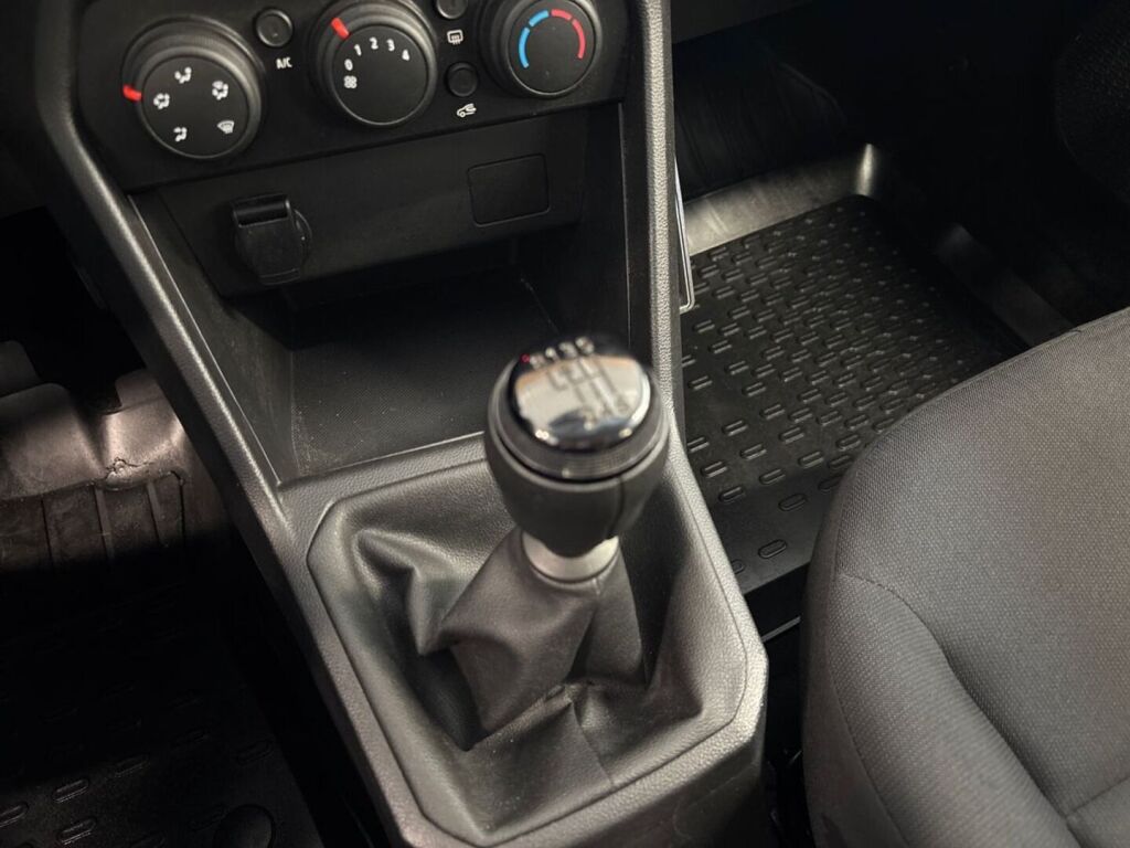 Dacia Jogger 2022 Valkoinen